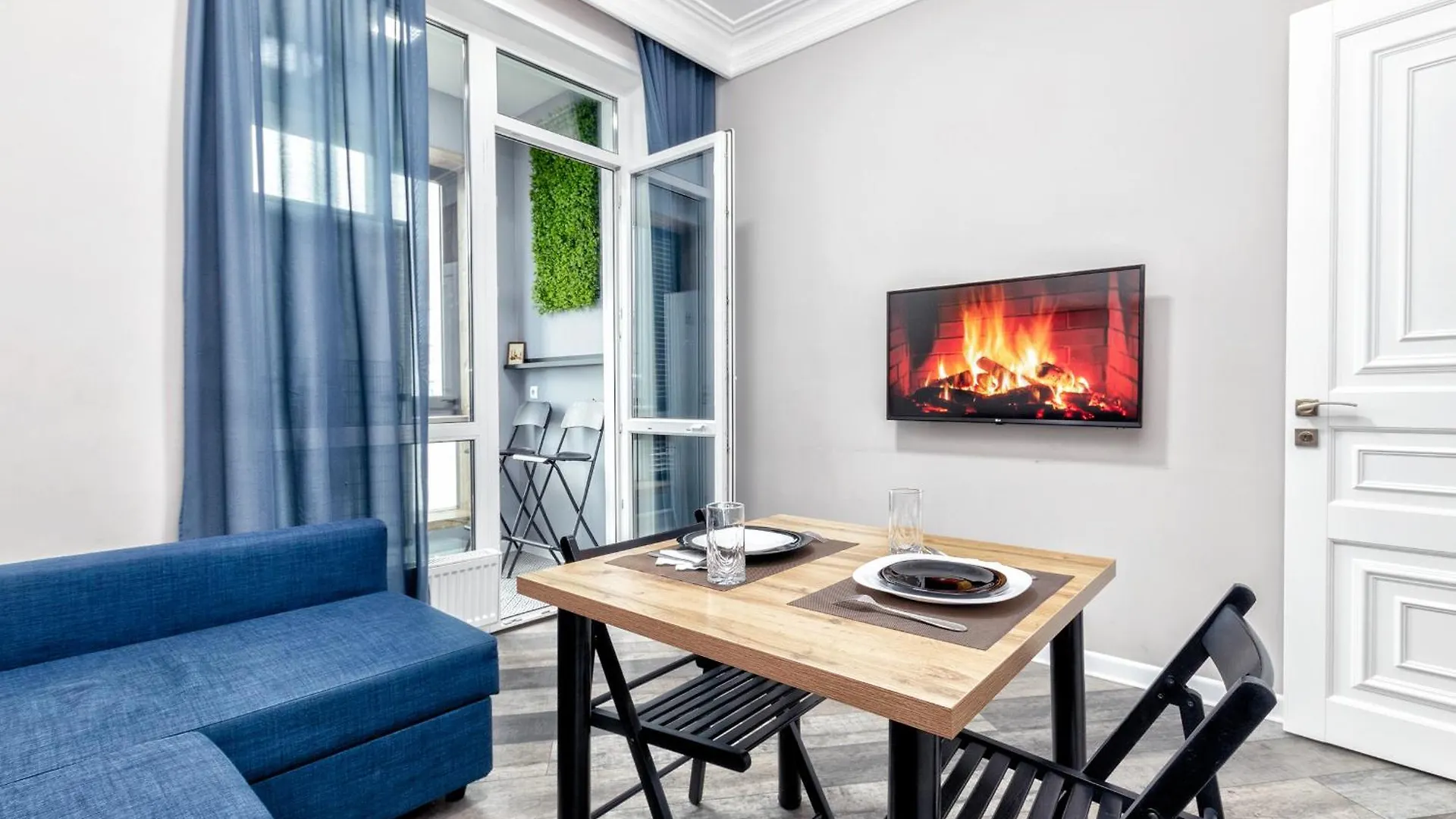 2-Комн В Стиле Лофт С Видом На Хан Шатыр Nur-Sultan  Apartment Nur-Sultan (Astana)