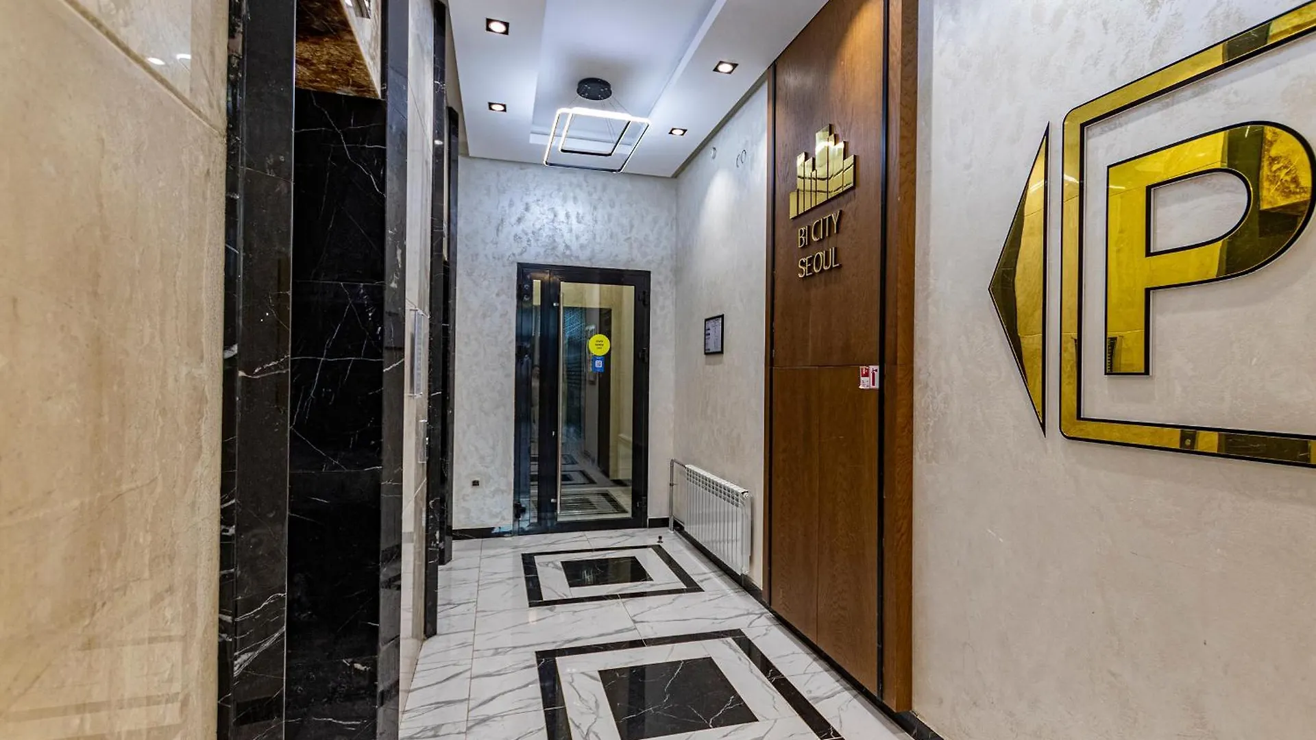 2-Комн В Стиле Лофт С Видом На Хан Шатыр Nur-Sultan  Apartment Nur-Sultan (Astana)